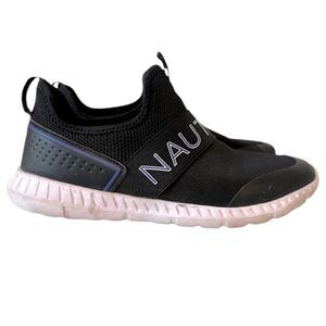 Nautica slip on shoes Black Size 8 women Size 6 Men